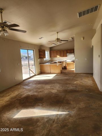 25451 W KORTSEN Road, Casa Grande, AZ 85193