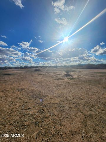 25451 W KORTSEN Road, Casa Grande, AZ 85193