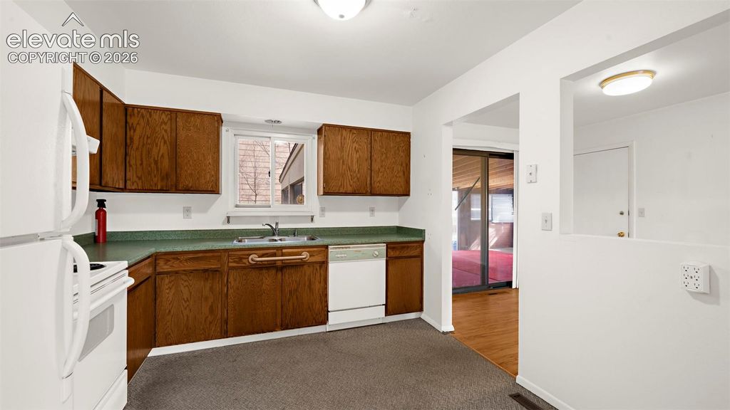 3325 Raindrop Drive, Colorado Springs, CO 80917 — photo 3