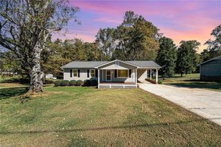 4442 Finch Farm Road, Trinity, NC 27370