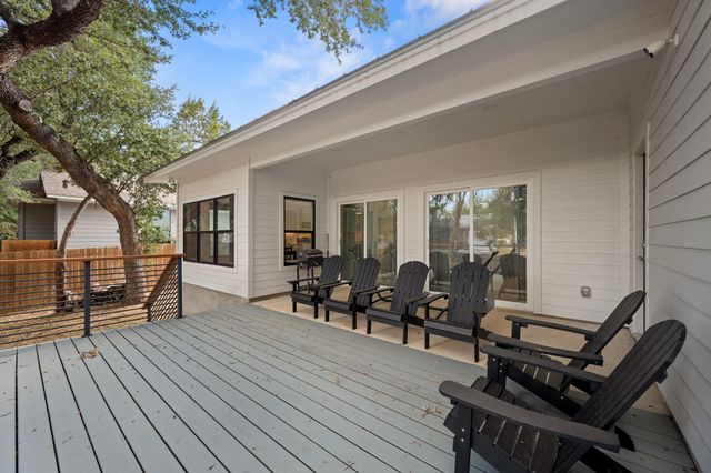 1917 Owens LN, Lago Vista, TX 78645