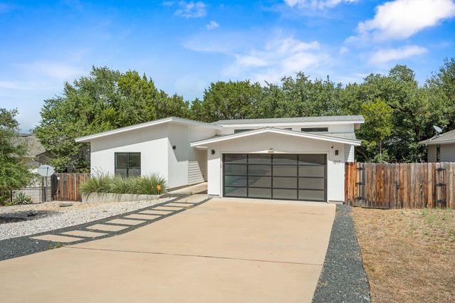 1917 Owens LN, Lago Vista, TX 78645