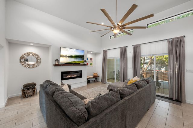 1917 Owens LN, Lago Vista, TX 78645