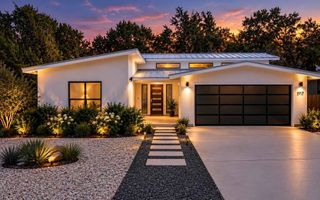 1917 Owens LN, Lago Vista, TX 78645