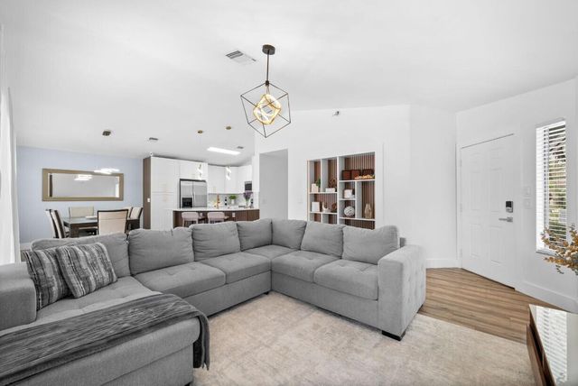 3760 NW 20th Street, Coconut Creek, FL 33066
