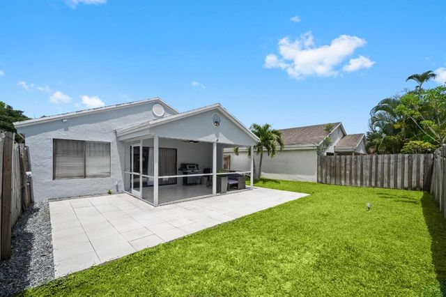 3760 NW 20th Street, Coconut Creek, FL 33066