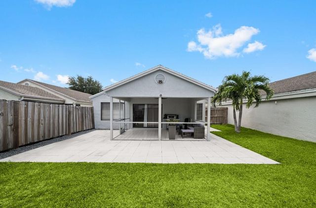3760 NW 20th Street, Coconut Creek, FL 33066