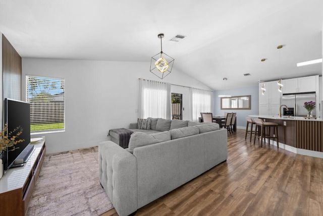 3760 NW 20th Street, Coconut Creek, FL 33066