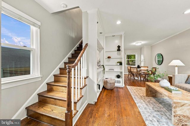 8 E MASONIC VIEW AVE, Alexandria, VA 22301