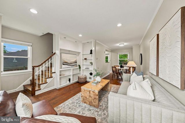 8 E MASONIC VIEW AVE, Alexandria, VA 22301