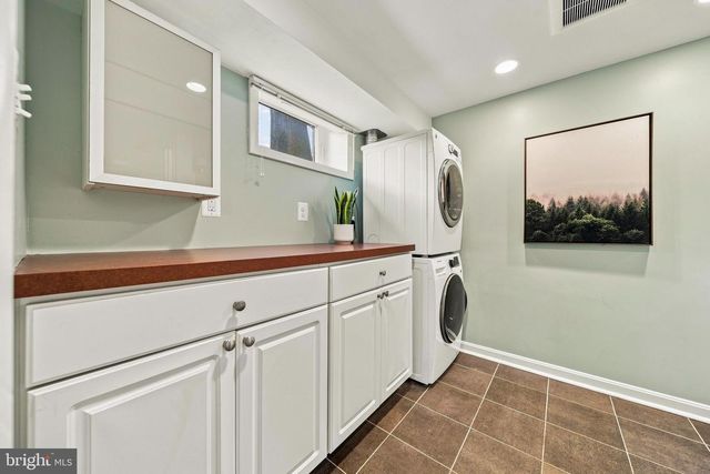 8 E MASONIC VIEW AVE, Alexandria, VA 22301