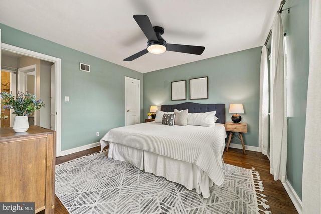 8 E MASONIC VIEW AVE, Alexandria, VA 22301