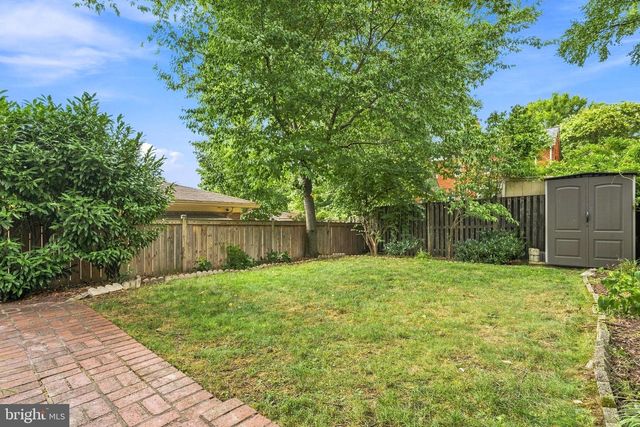8 E MASONIC VIEW AVE, Alexandria, VA 22301
