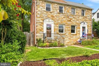 8 E MASONIC VIEW AVE, Alexandria, VA 22301
