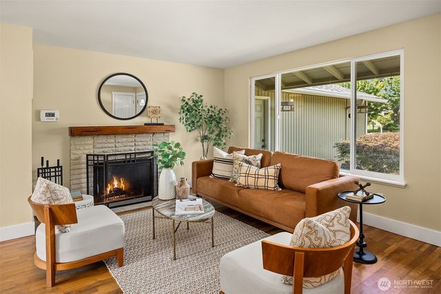 1008 Logan Road, Lynnwood, WA 98036