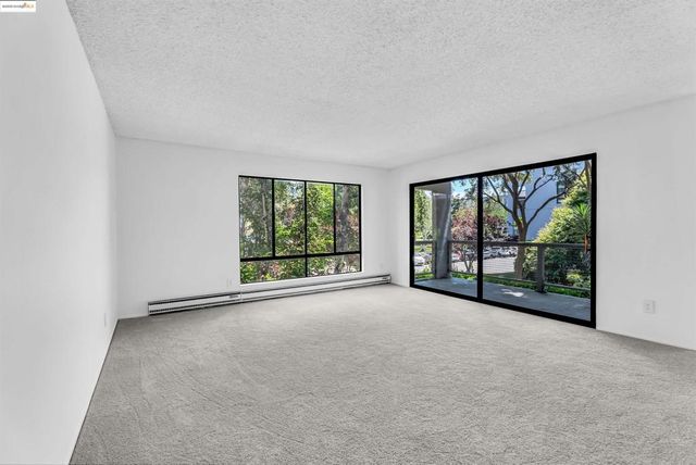 7 Commodore Dr A251, Emeryville, CA 94608