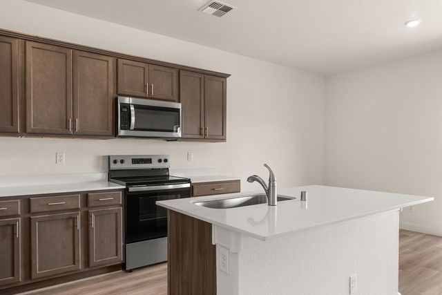 2506 Calle De Las Rosas, Belen, NM 87002