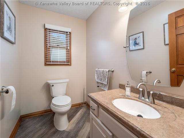 62 Muirfield Drive, Hurricane, WV 25526