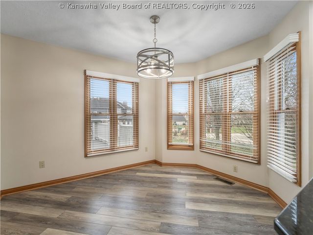 62 Muirfield Drive, Hurricane, WV 25526