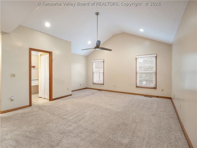 62 Muirfield Drive, Hurricane, WV 25526