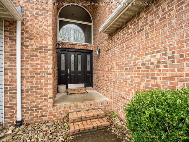 62 Muirfield Drive, Hurricane, WV 25526