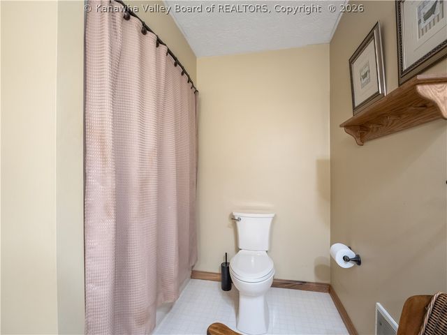 62 Muirfield Drive, Hurricane, WV 25526