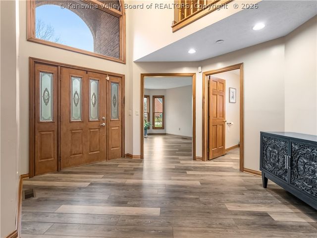 62 Muirfield Drive, Hurricane, WV 25526