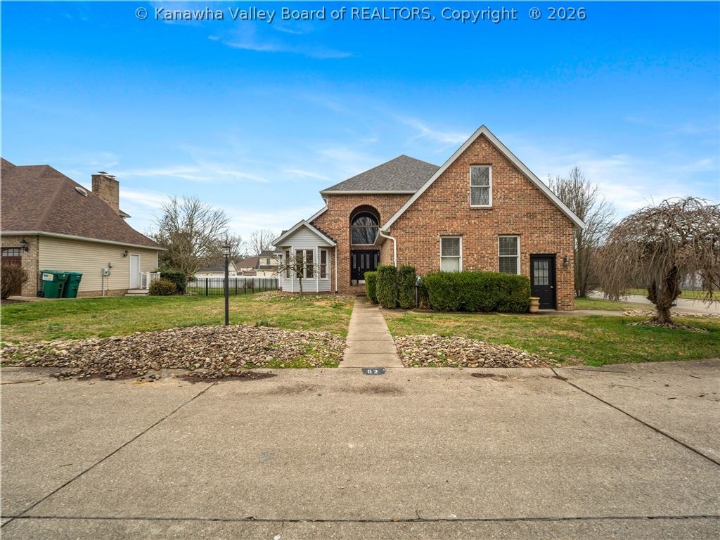 62 Muirfield Drive, Hurricane, WV 25526