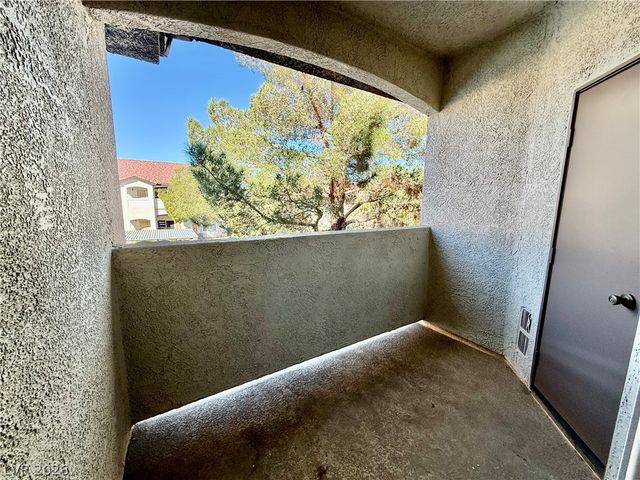 3361 Indian Shadow Street 201, Las Vegas, NV 89129