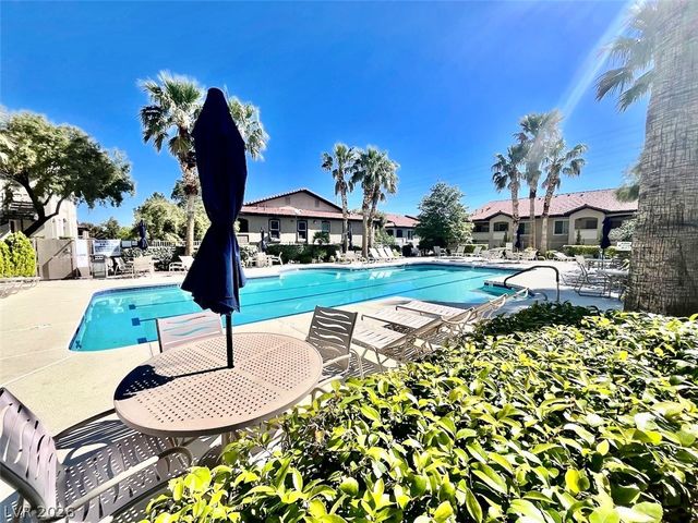 3361 Indian Shadow Street 201, Las Vegas, NV 89129