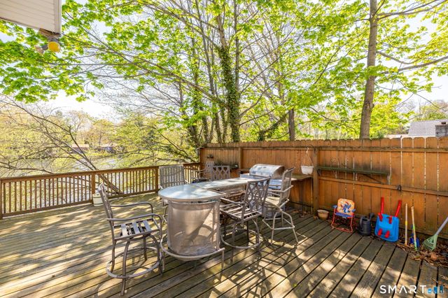 12 Grieb Trail, Wallingford, CT 06492