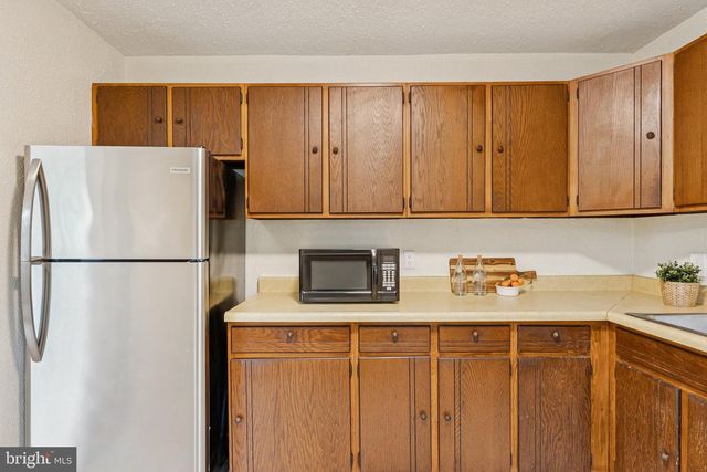 12802 VALLEYWOOD DR, Woodbridge, VA 22192