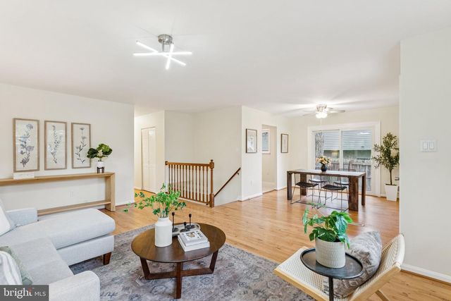 12802 VALLEYWOOD DR, Woodbridge, VA 22192