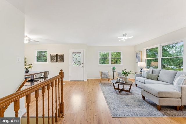 12802 VALLEYWOOD DR, Woodbridge, VA 22192