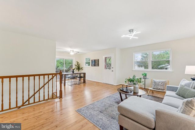 12802 VALLEYWOOD DR, Woodbridge, VA 22192