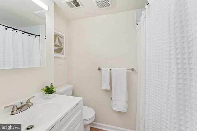12802 VALLEYWOOD DR, Woodbridge, VA 22192