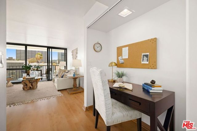 10966 Rochester Avenue 6B, Los Angeles, CA 90024