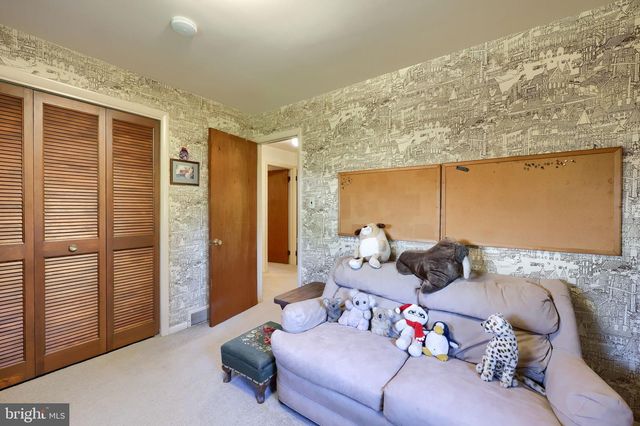 2188 KOLB DR, Lancaster, PA 17601