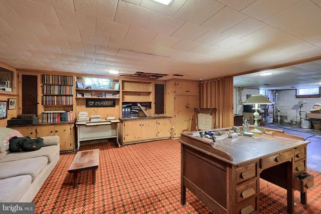 2188 KOLB DR, Lancaster, PA 17601