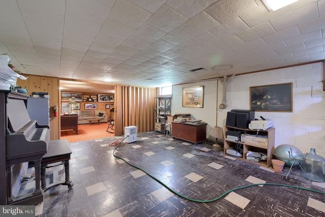 2188 KOLB DR, Lancaster, PA 17601