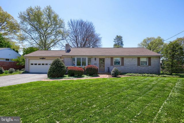 2188 KOLB DR, Lancaster, PA 17601