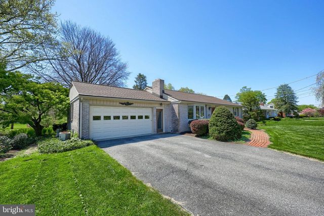2188 KOLB DR, Lancaster, PA 17601
