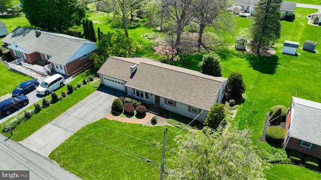 2188 KOLB DR, Lancaster, PA 17601