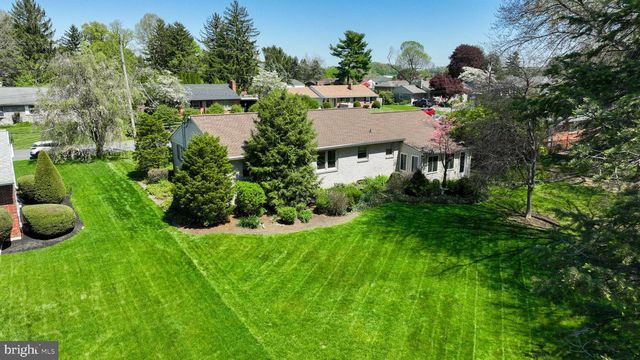 2188 KOLB DR, Lancaster, PA 17601