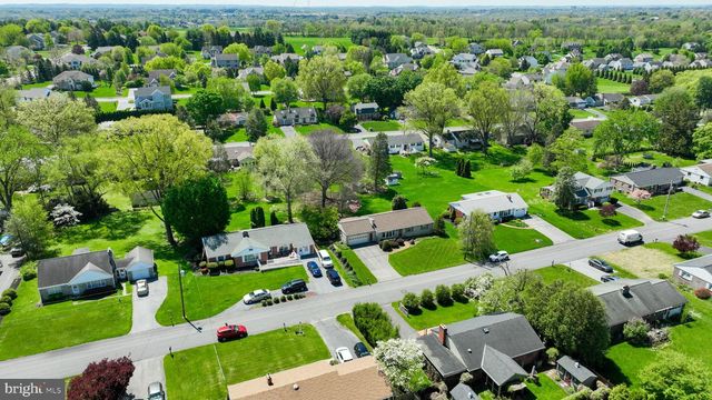 2188 KOLB DR, Lancaster, PA 17601