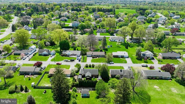 2188 KOLB DR, Lancaster, PA 17601