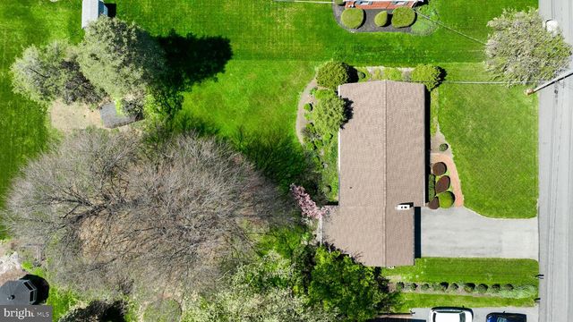 2188 KOLB DR, Lancaster, PA 17601
