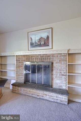 2188 KOLB DR, Lancaster, PA 17601