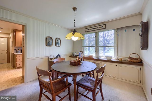 2188 KOLB DR, Lancaster, PA 17601