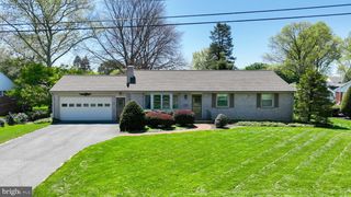 2188 KOLB DR, Lancaster, PA 17601